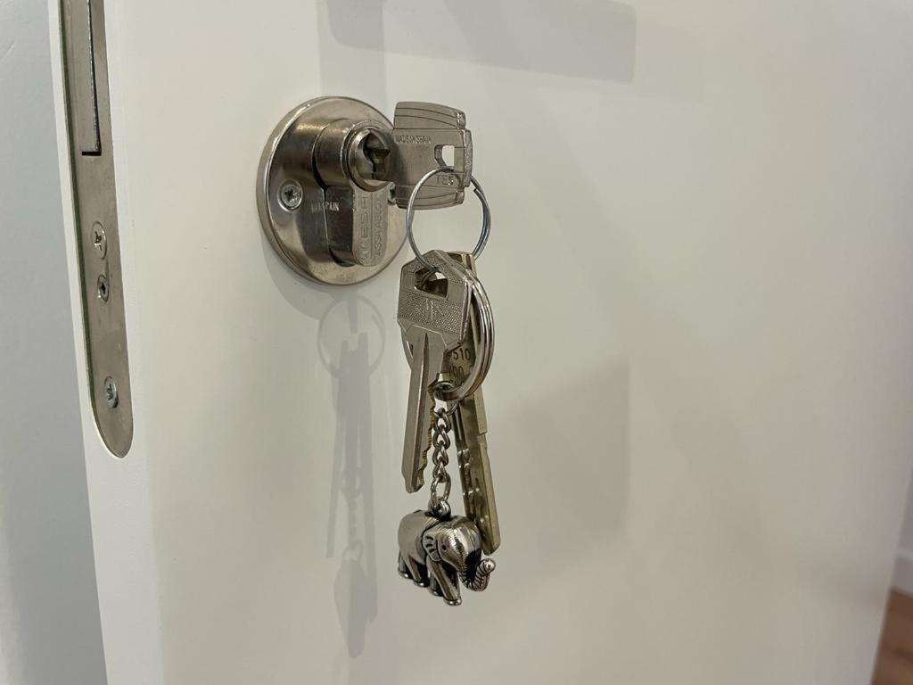 Habitacion Privada En El Centro De 毕尔巴鄂 外观 照片